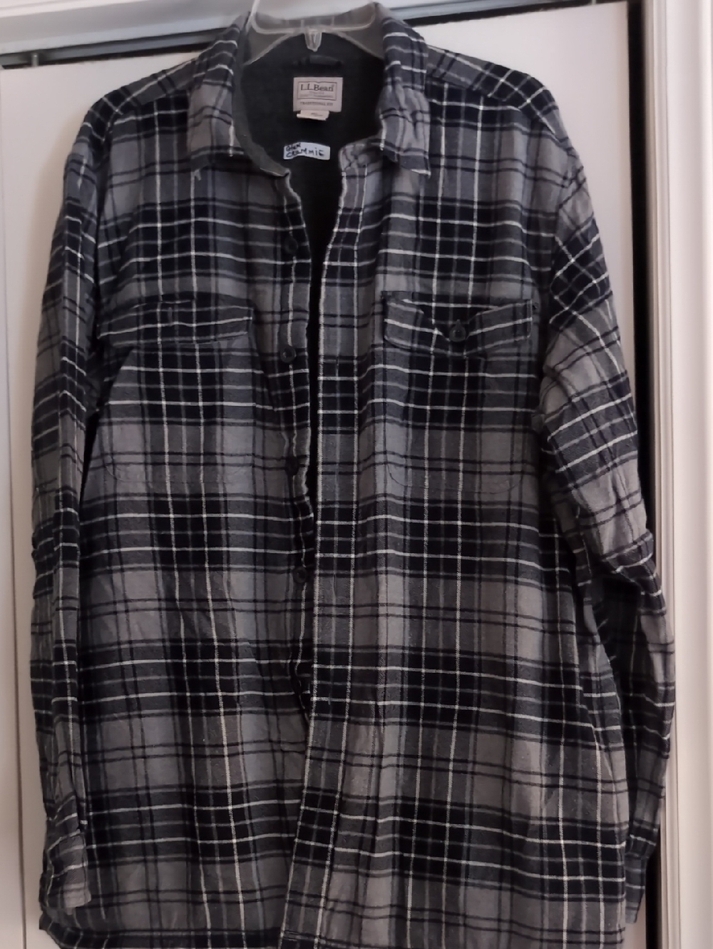 L.L. Bean Men's Black and Gray Plaid Shirt Jacket